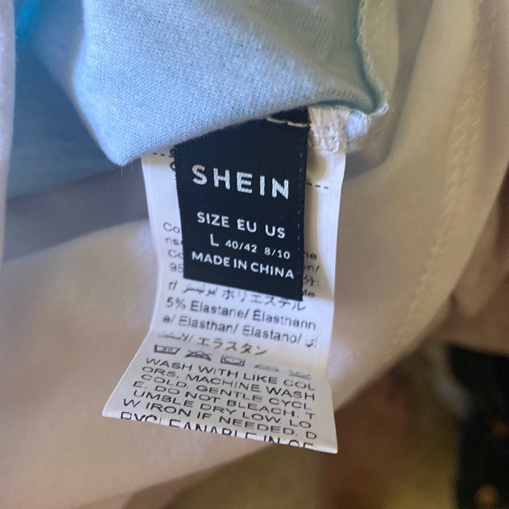 NWOT Large SHEIN black white and teal T-shirt, super soft
